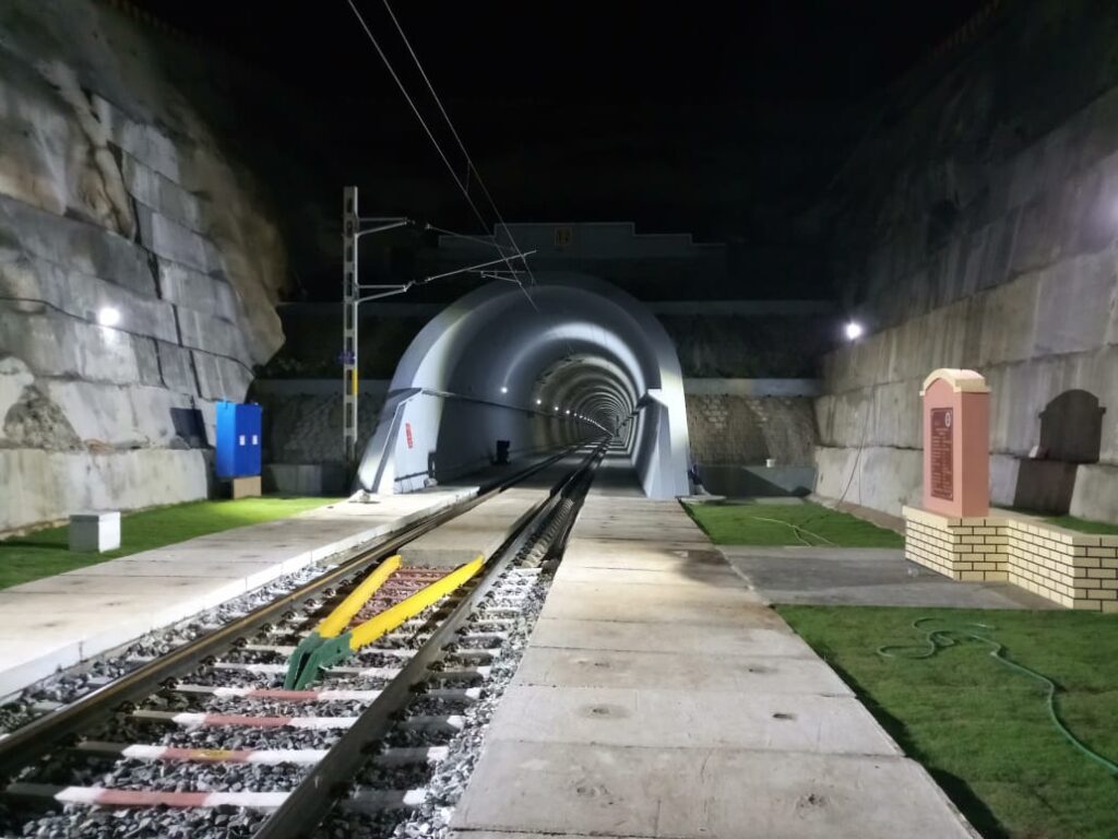 201905_LD_RHEDA2000_IN_Rapur_Tunnel_9832